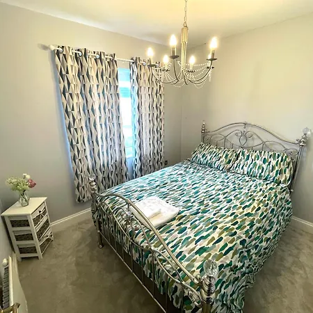 Cozy 3 Bedroom Home Port Talbot Exterior photo